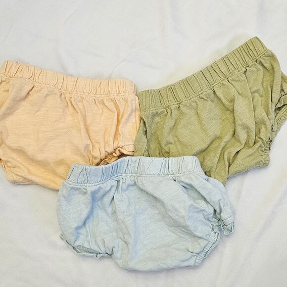 3 9m Little Co. Shorts - Picture 2 of 3